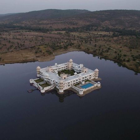 Juesta Lake Nahargarh Palace, Chittorgarh Parsoli Экстерьер фото
