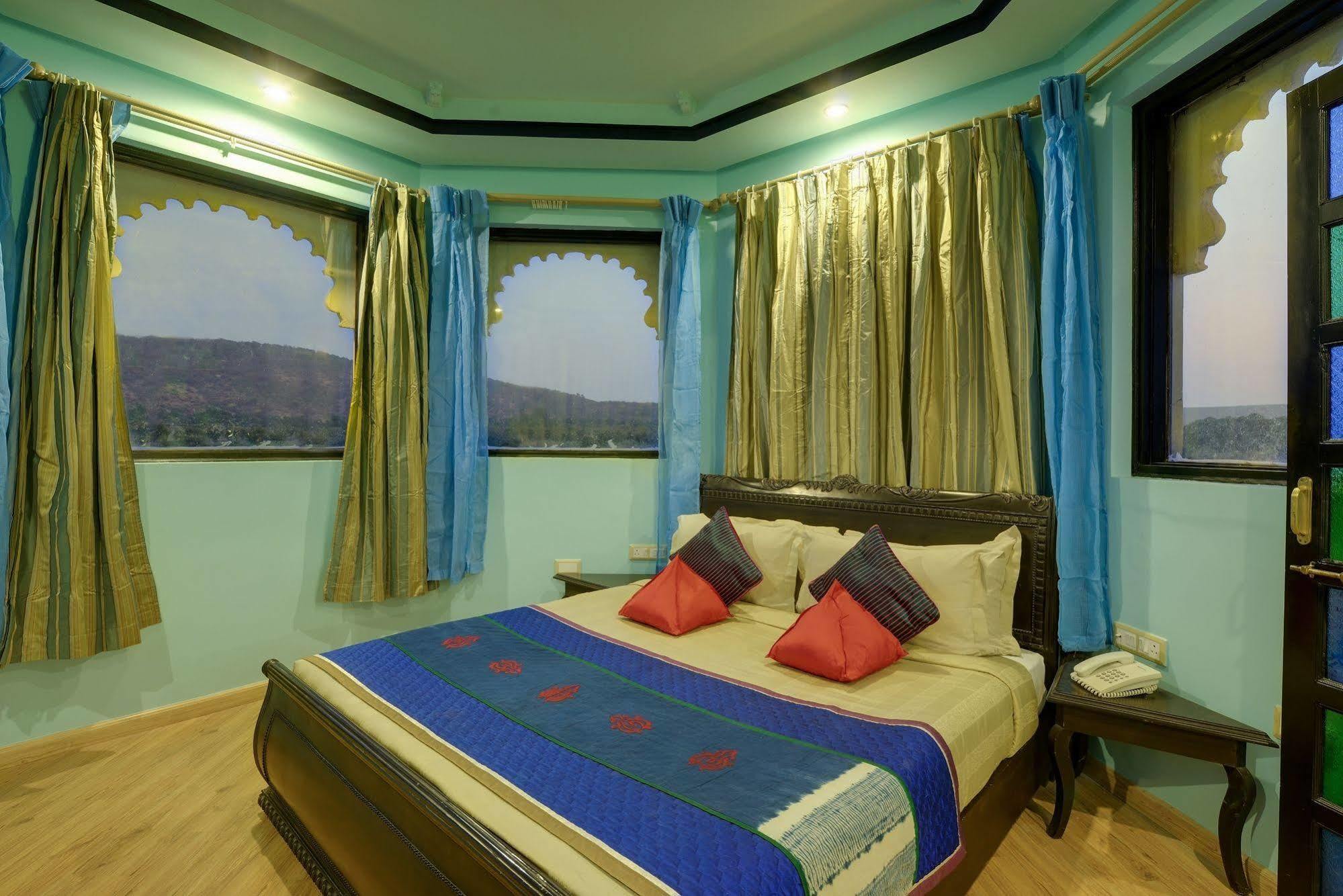 Juesta Lake Nahargarh Palace, Chittorgarh Parsoli Экстерьер фото
